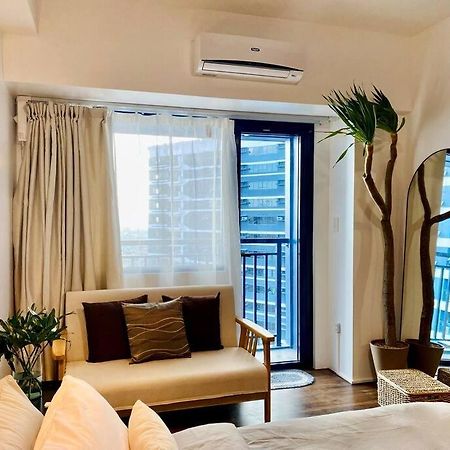 Muji-Inspired Home-Tel In The Heart Of Makati Manila Exterior foto